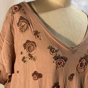 Long T-shirt with embellishments